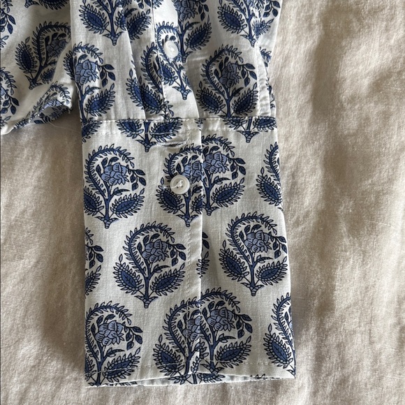 J. Crew Garçon Cotton Voile Women’s Shirt with Blue and White Leaf Pattern - Picture 4 of 4